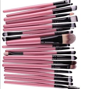 Brushes for makeup application